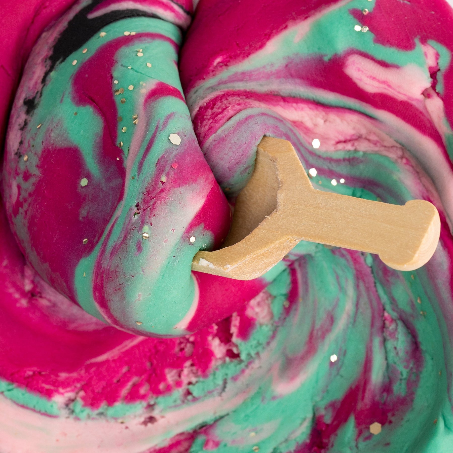 Land of Dough Fancy Flamingo Luxe Cup Clay and Modeling Dough