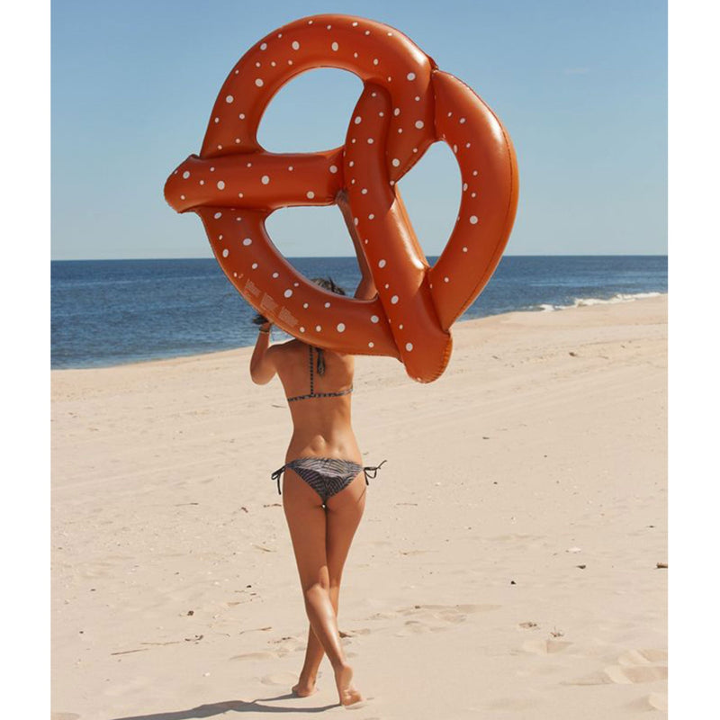 Pretzel float store
